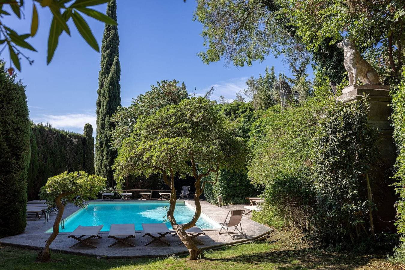 Foto 7 von 62: Schloss für 3 Personen mit Pool