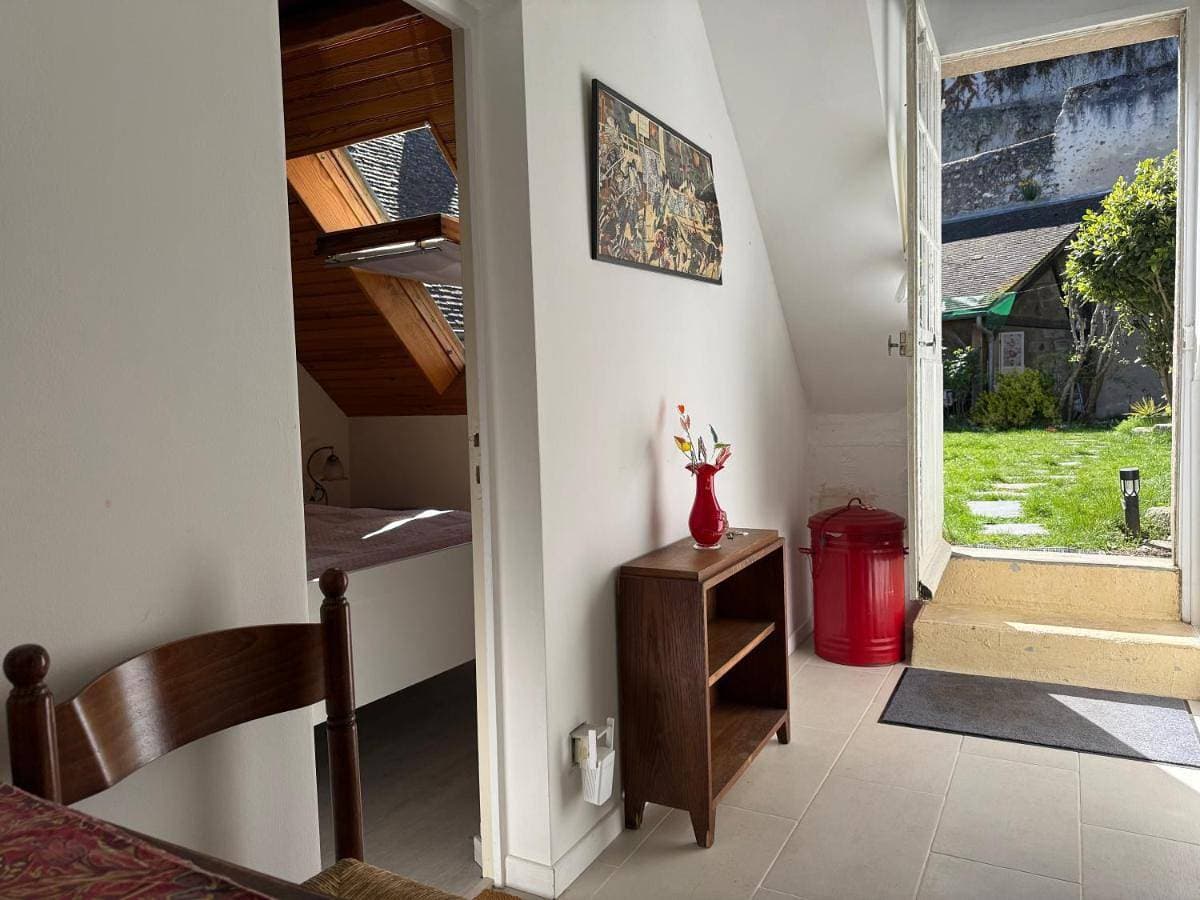 Foto 5 von 13: Double Room with Private Bathroom