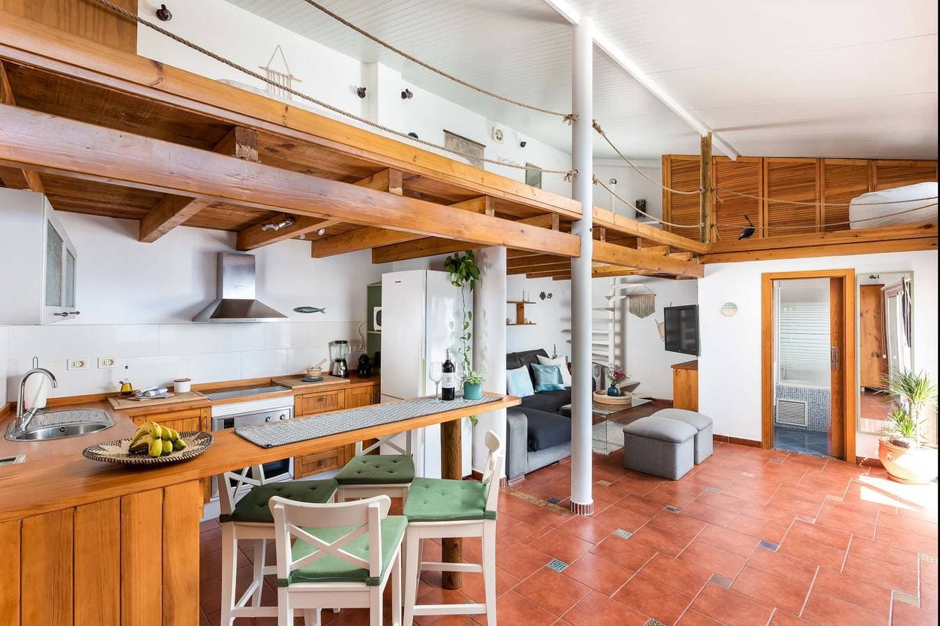 Foto 12 von 42: Ferienwohnung für 4 Personen mit Meerblick