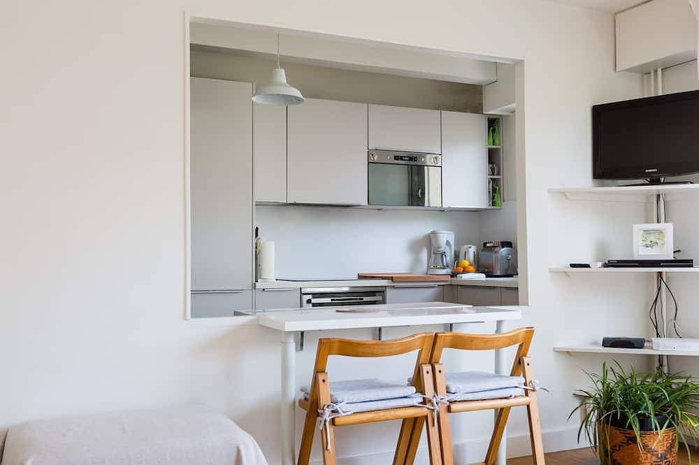 Foto 10 von 14: Eine helle und luftige 1Br Wohnung im 15., nur wenige Schritte von der Metro entfernt, in der Nähe von Veeve