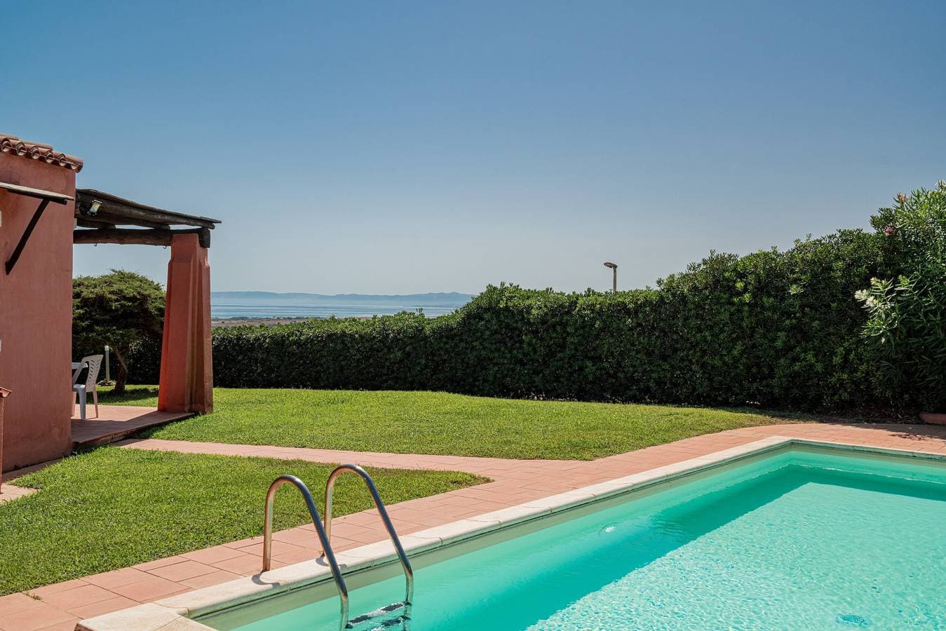 Foto 2 von 28: Villa 'Alba Piscina Vista Mare' mit Meerblick, Wi-Fi und Klimaanlage
