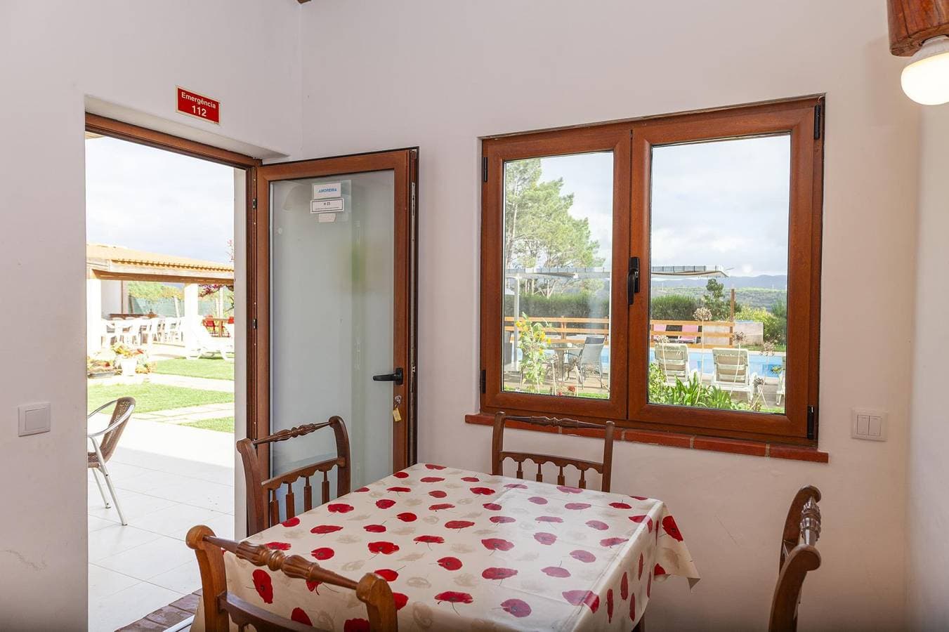Foto 10 von 33: Ferienwohnung für 4 Personen mit Terrasse