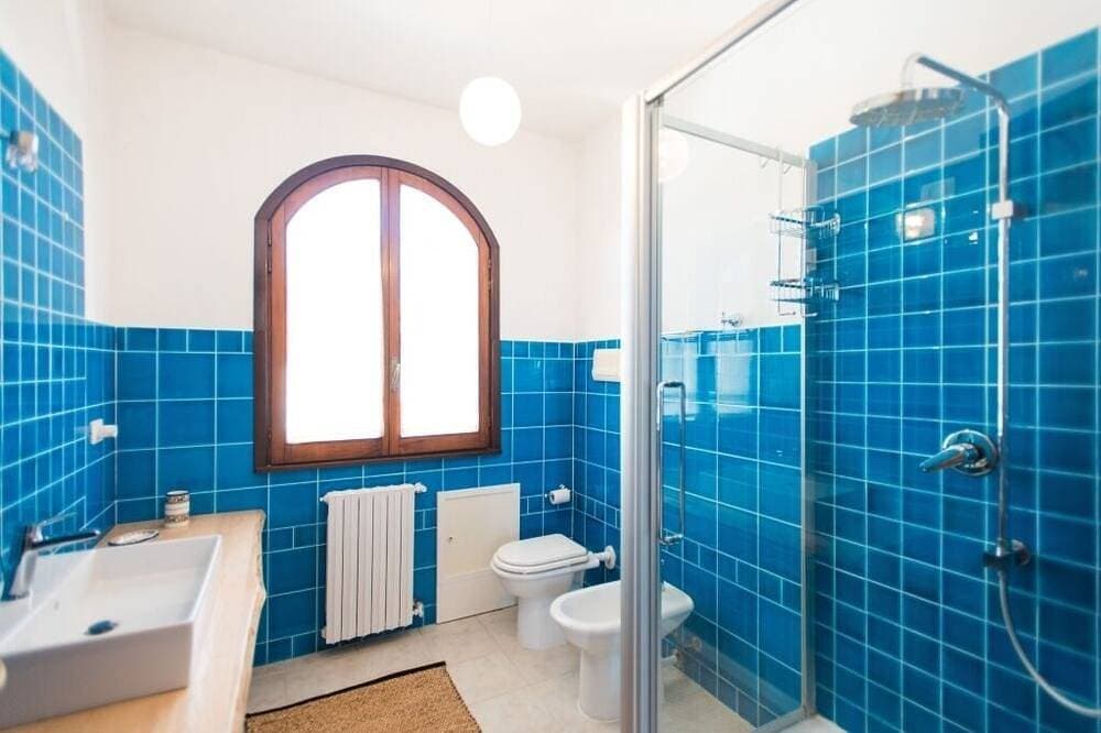 Foto 6 von 24: Stunning sea view attic