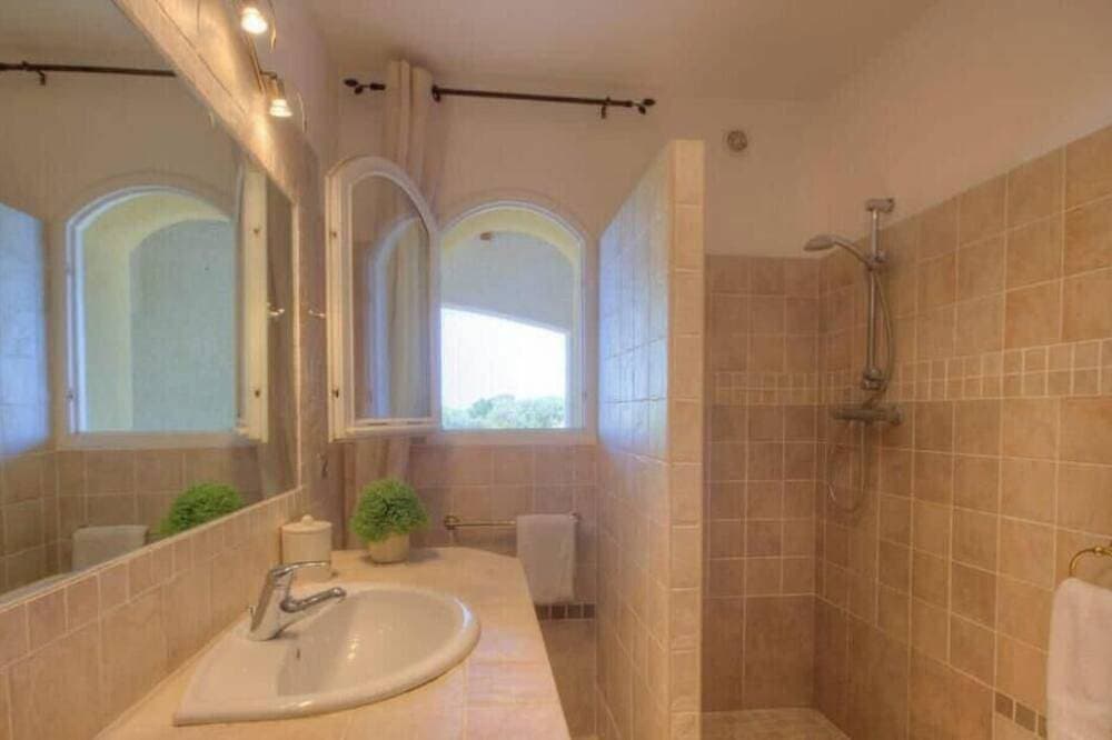 Foto 7 von 16: Villa Mariola - Corsican charm with a pool