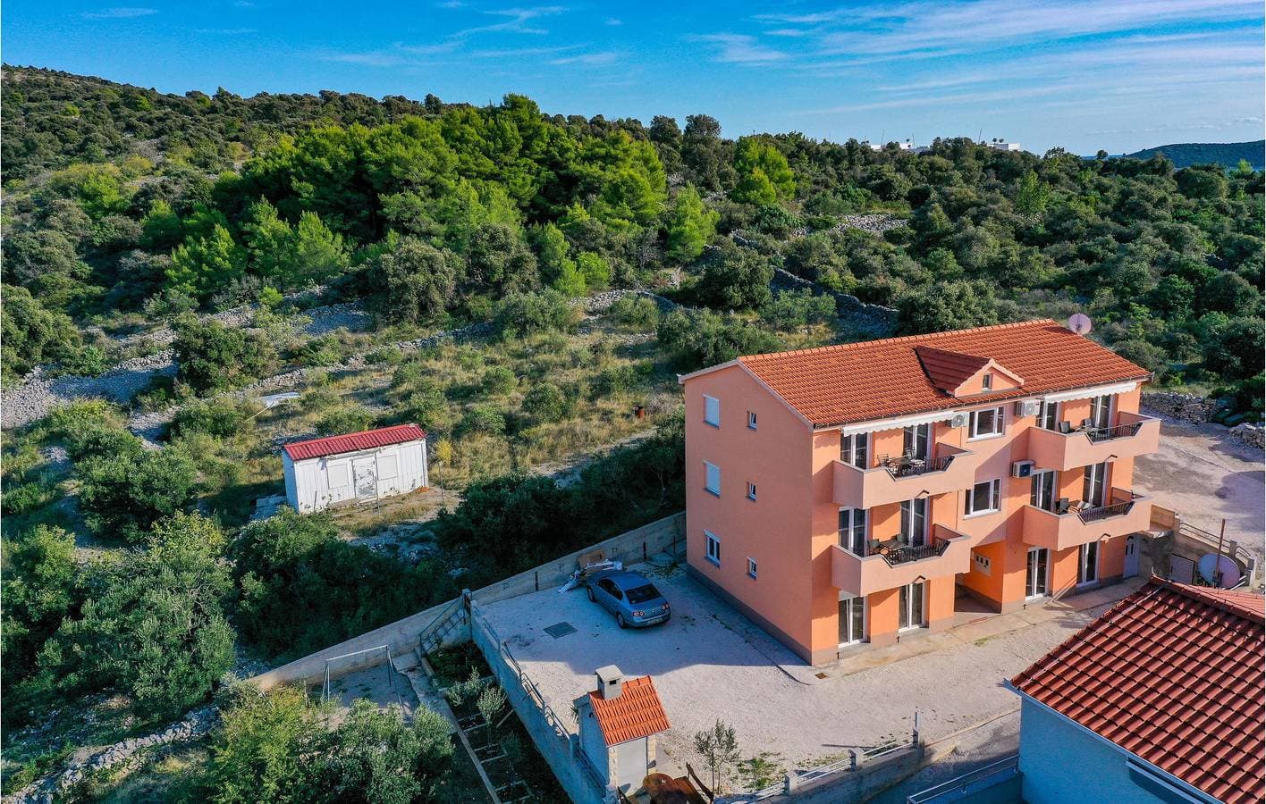 Foto 2 von 28: Apartment mit Meerblick, Terrasse, WLAN und Parkplatz – 1,5 km zum Strand