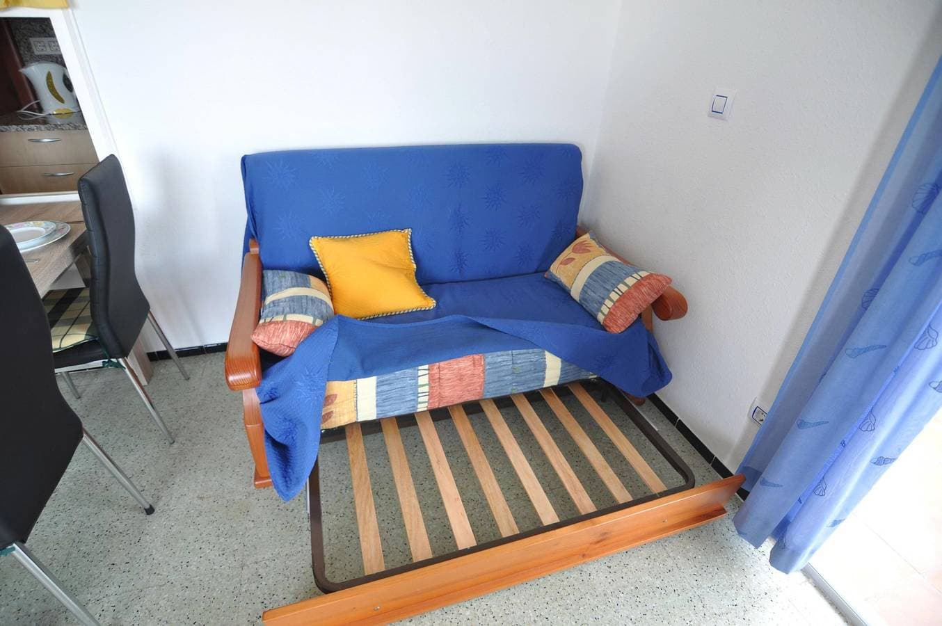 Foto 10 von 38: Charmante Wohnung zur Miete in Roses, Costa Brava! Ideal für 5 Personen, nur 10 Meter vom Strand entfernt. Buchen Sie jetzt!