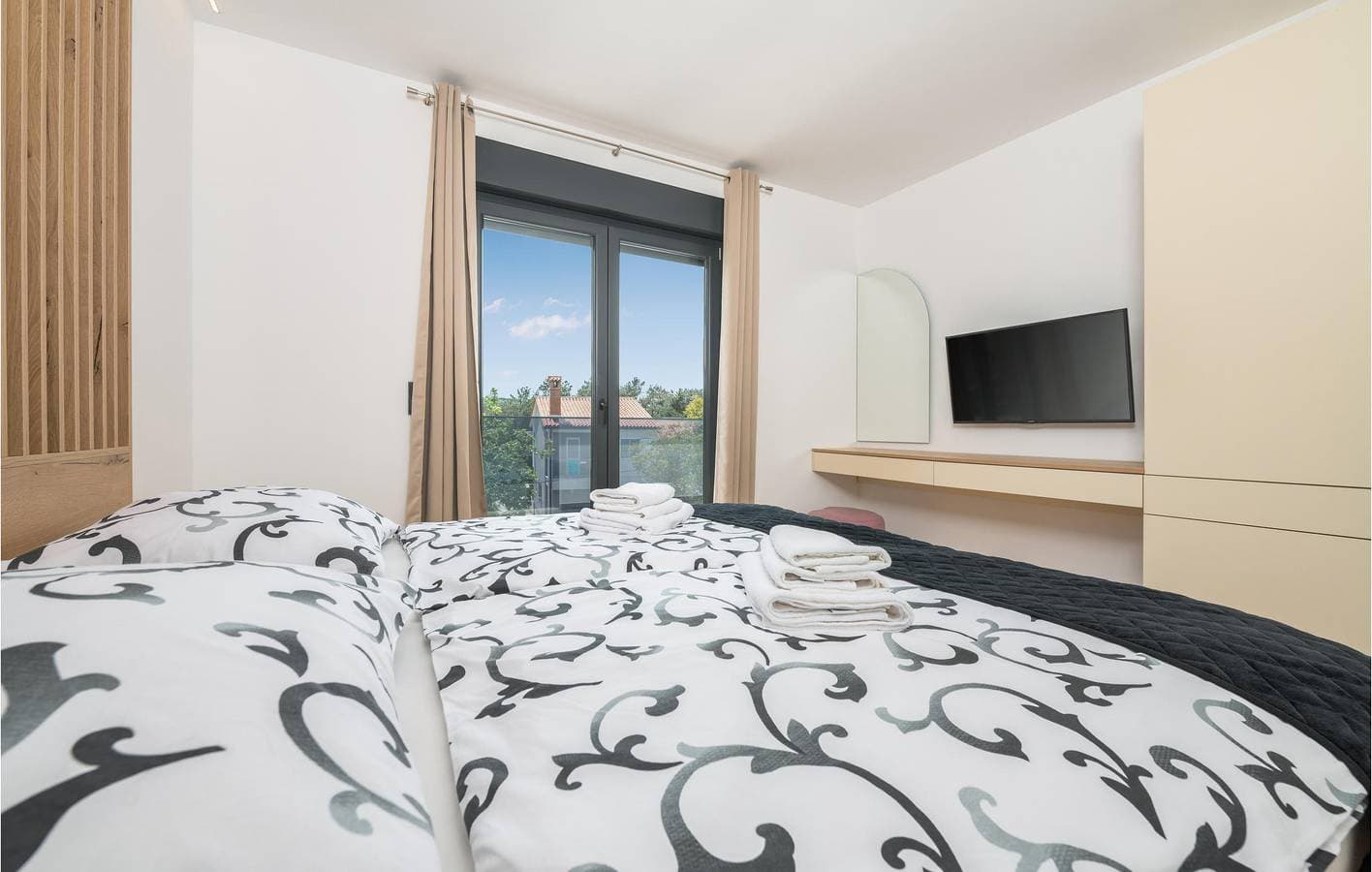 Foto 12 von 22: Gemütliche 2-Zimmer-Wohnung mit Pool und Terrasse in der Nähe des Stadtzentrums