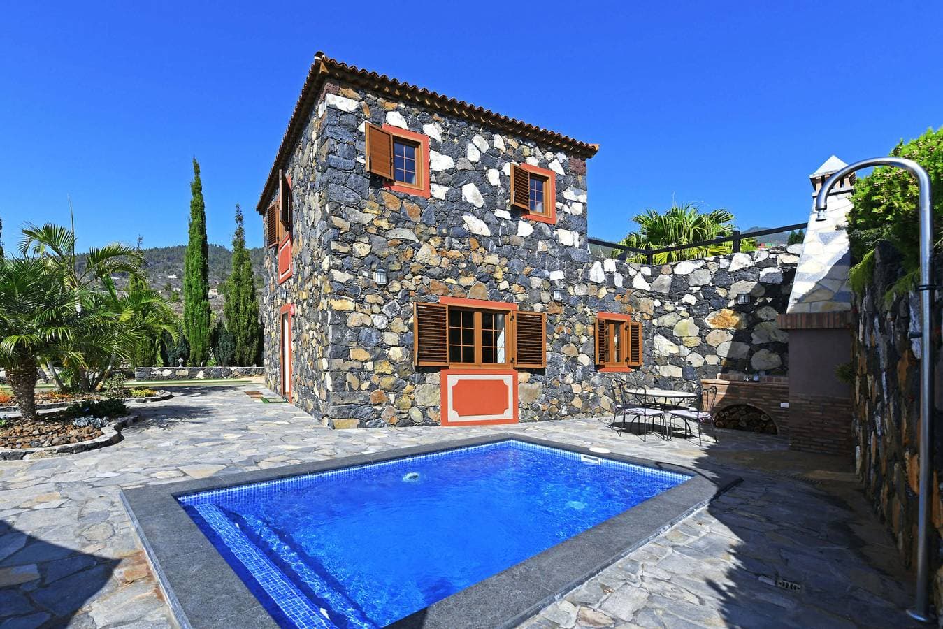 Casa Chica 1