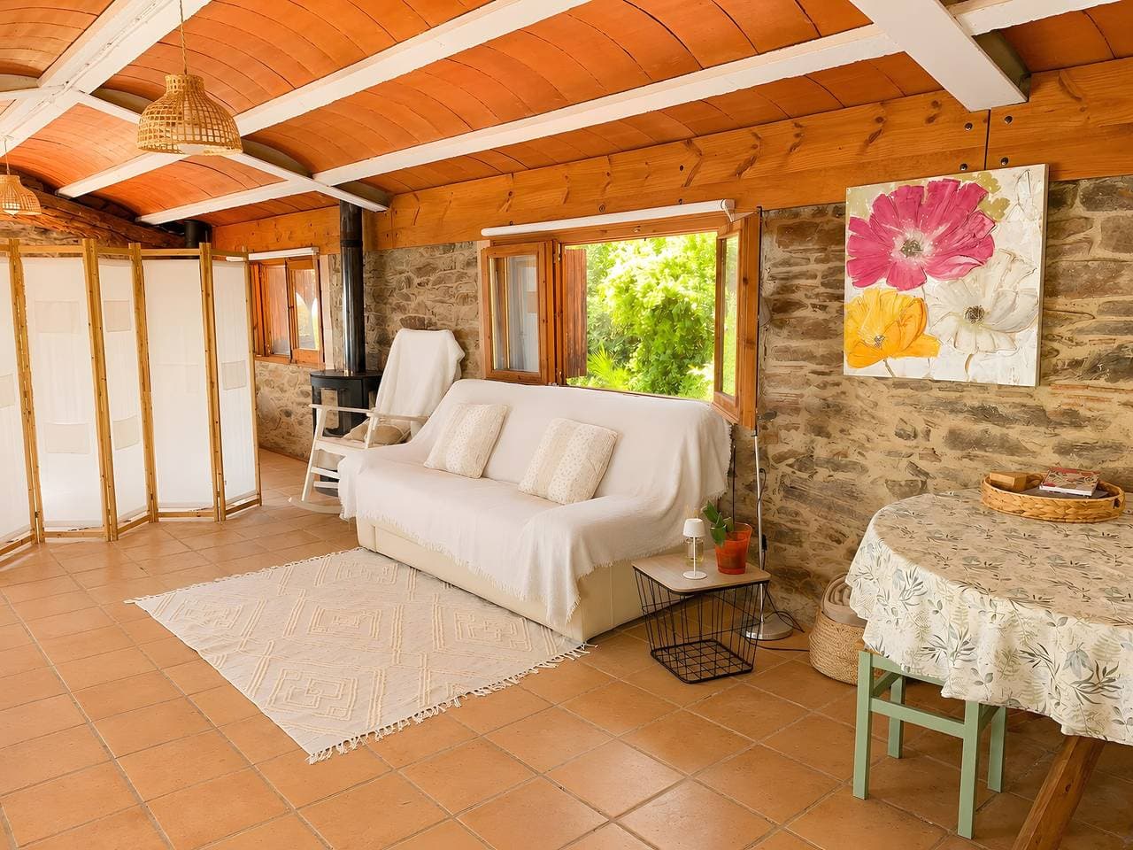Foto 8 von 13: Les Golfes · Ländliches Loft mit Talblick