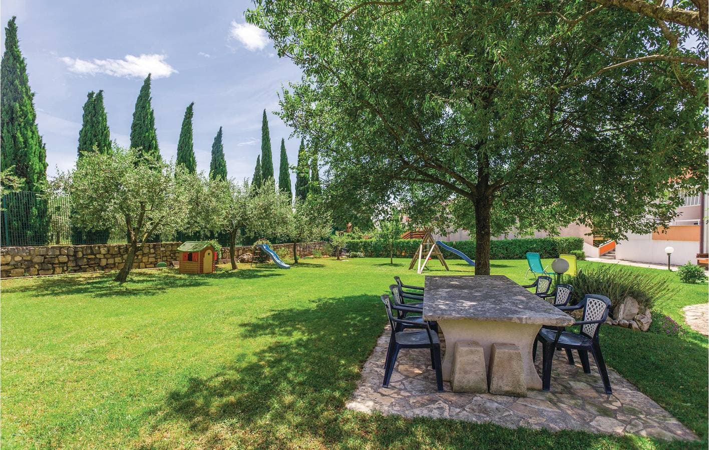 Foto 5 von 38: Gemütliche Ferienwohnung mit Terrasse, WLAN und Parkplatz, 300 m vom Strand entfernt