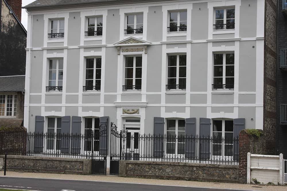 Foto 13 von 24: Honfleur. 4 Menschen. Bright. Perfekte Lage. Privater Parkplatz. Kostenloses WIFI