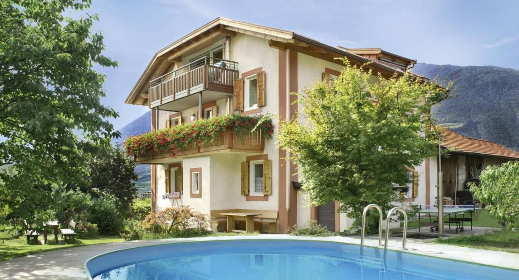 Foto 3 von 11: Ferienwohnung 'Stöckerhof Apfel' mit Bergblick, Gemeinschaftspool und WLAN