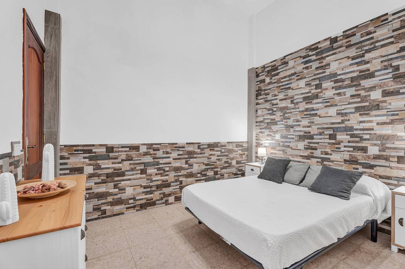 Paisa House 1