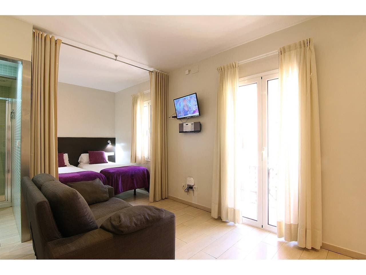 Foto 6 von 16: Classbedroom Barcelona Beach 5 Apartment