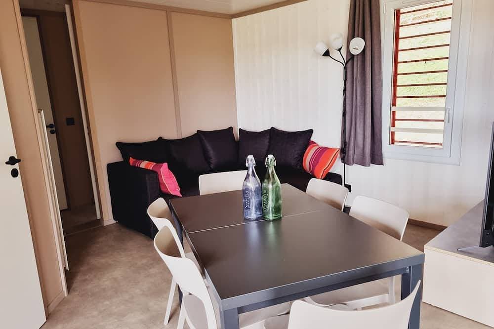 Foto 6 von 8: Chalet Etxean, 1 à 6 Personnes, Terrain et Piscine