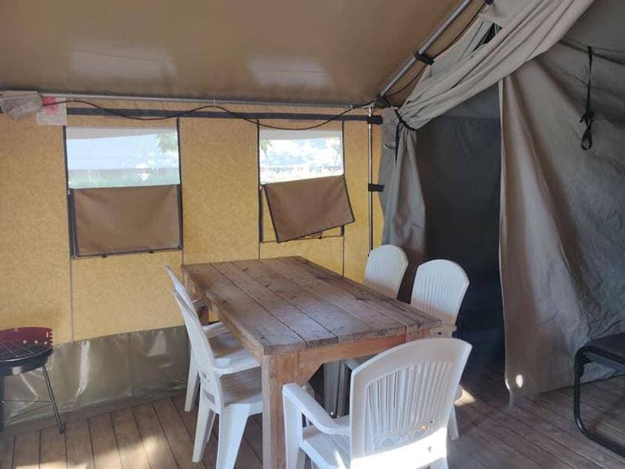 Foto 11 von 53: Camping Valkanela - Safarizelt 5 personen - Safarizelt Harmony