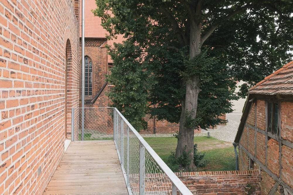 Foto 11 von 30: Maisonette: Ostbalkon und Maisonette im Turm