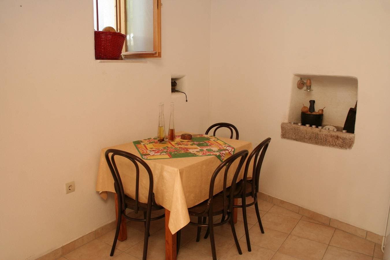 Foto 8 von 19: 1-Zimmer-Ferienwohnung mit Terrasse Vrboska (Hvar) A-4601-c