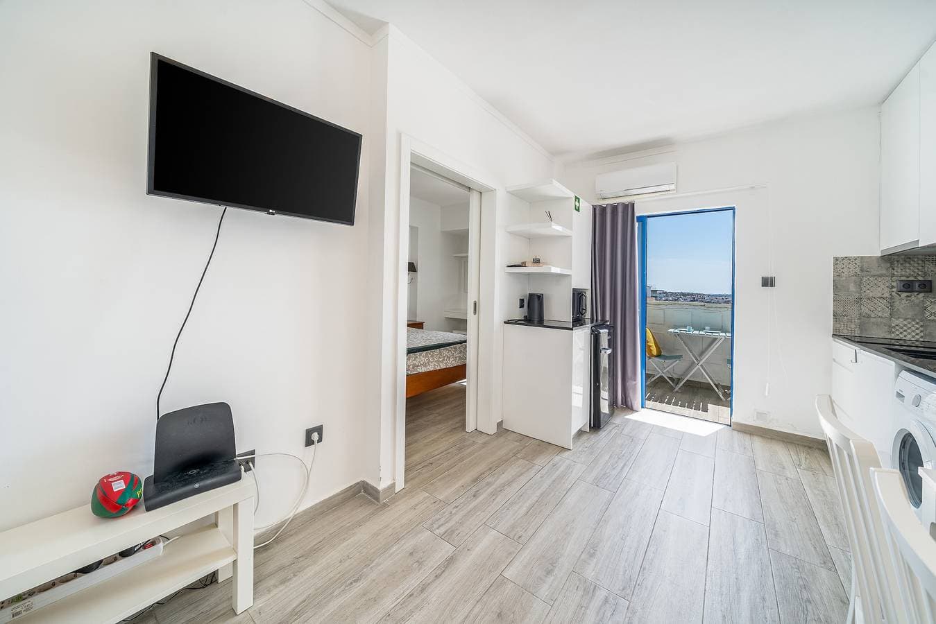 Foto 8 von 22: Ferienhaus 'Belavista - By Staywise' mit Meerblick, WLAN und Klimaanlage