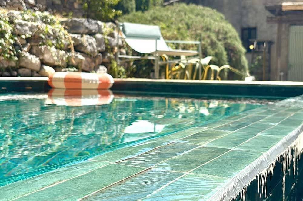 Villa Estey - Swimming pool- Jacuzzi - Nature view 1