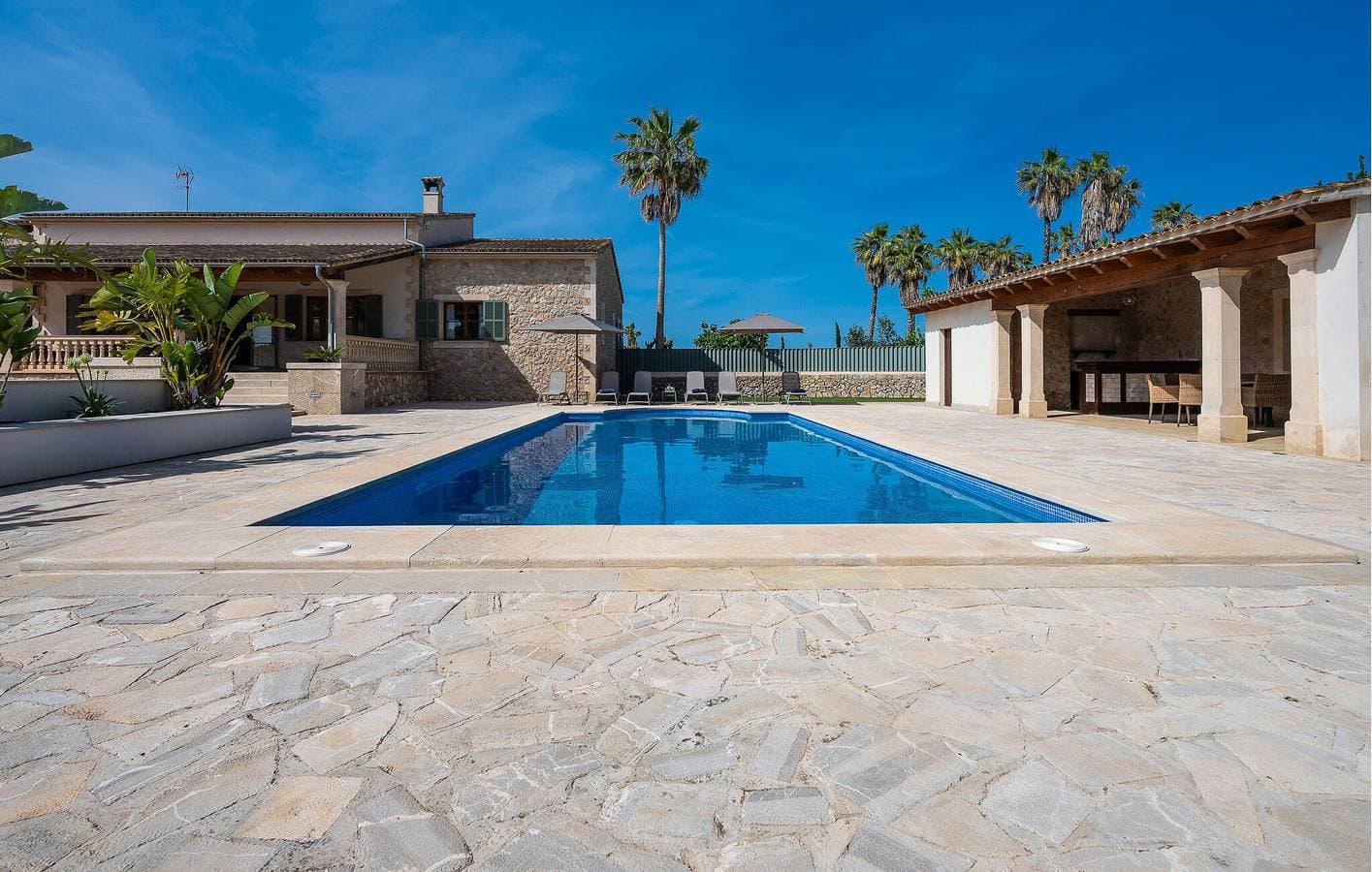 Foto 10 von 35: Manacor Oasis mit Pool, Terrasse und Grill - 1,5 km zum Stadtzentrum