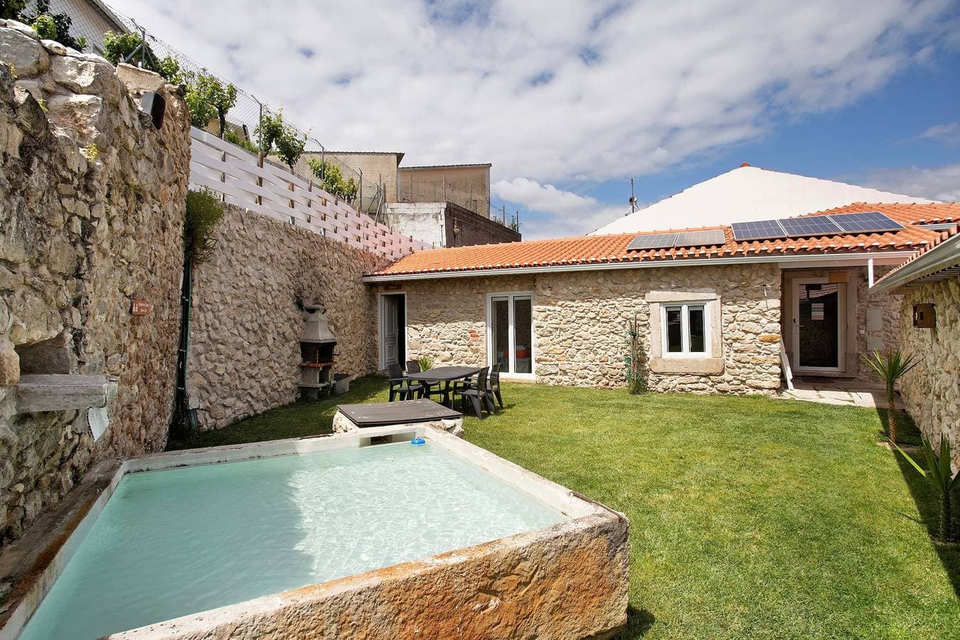 Foto 2 von 39: Ferienhaus 'Castelos Amarelo' mit privatem Pool, Wi-Fi und Klimaanlage