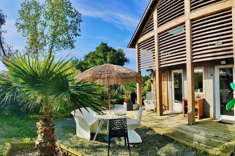 Gite hotel in the heart of nature, destination Mont St Michel-St Malo. Pets allowed 1