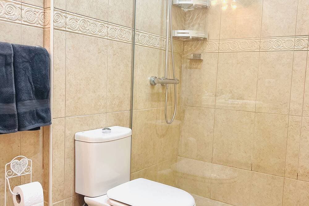Foto 10 von 30: Gaumet. Cozy apartment with a terrace and pool in Golf del Sur.