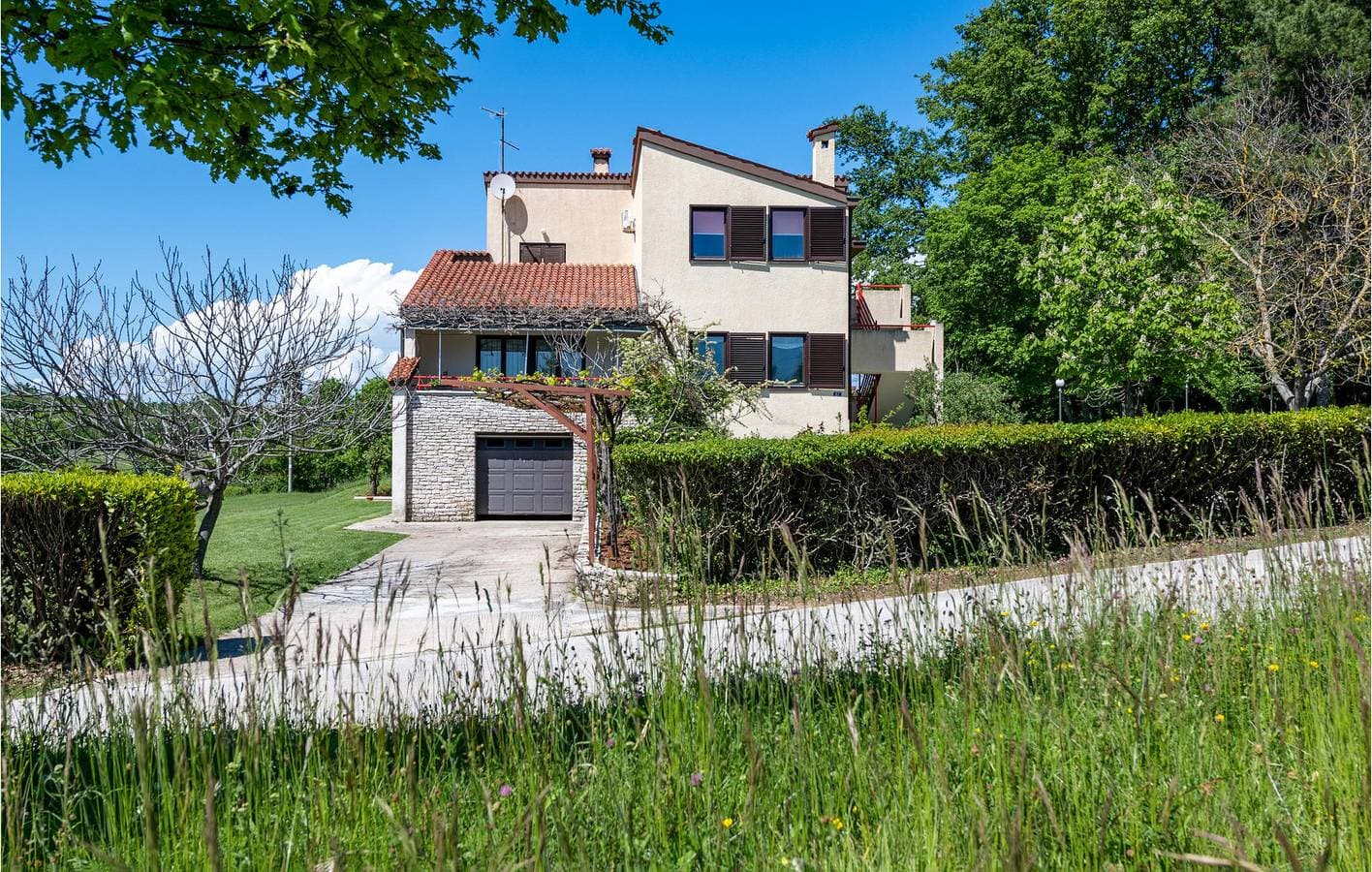 Foto 2 von 32: Gemütliche 72 m² große Wohnung mit Terrasse, WLAN und Parkplatz in der Nähe von Sehenswürdigkeiten