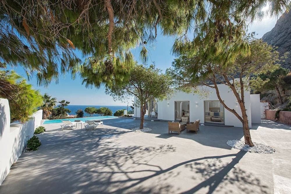 Villa Adrali, 4 Schlafzimmer, privater Pool 1