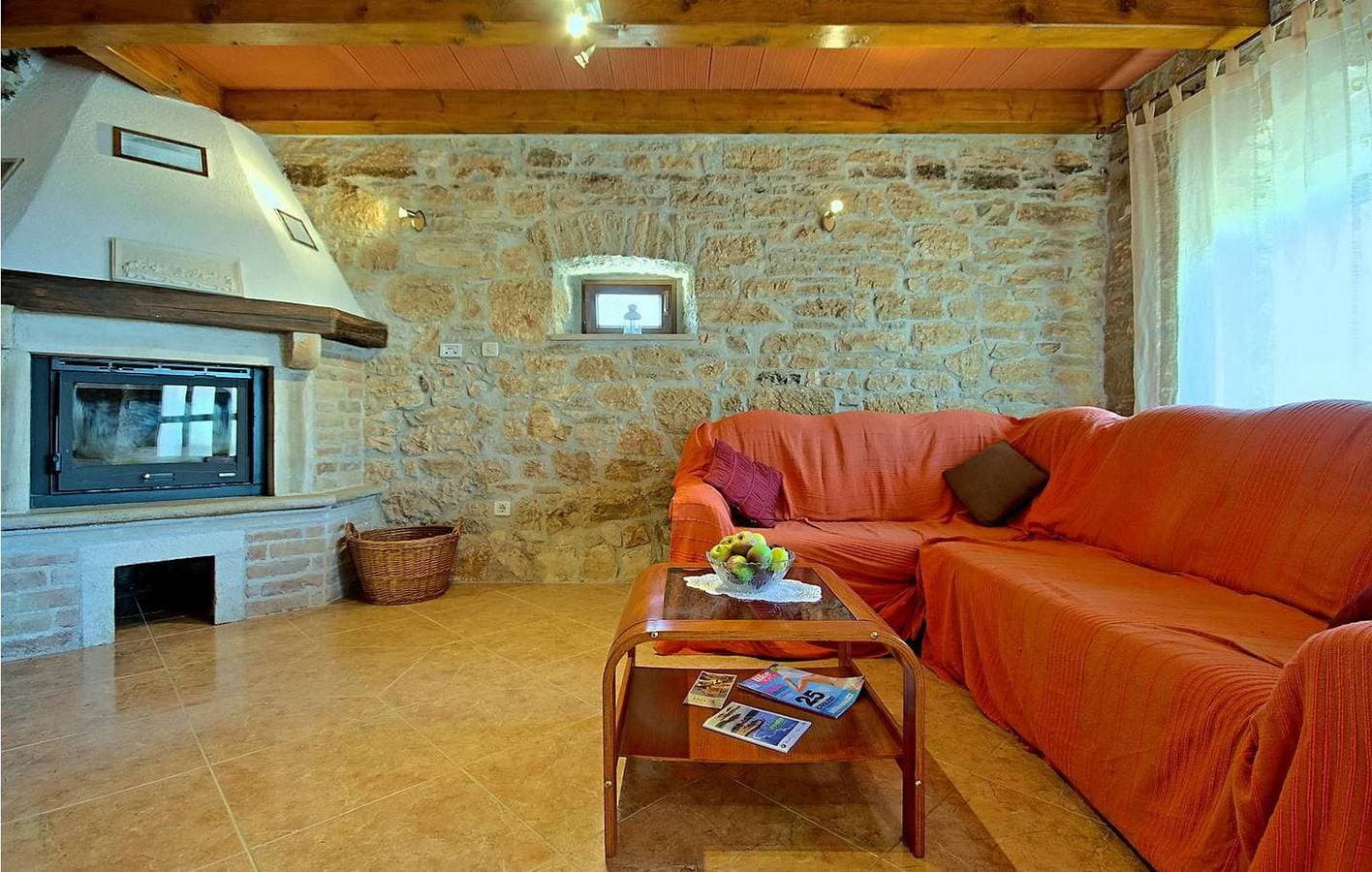 Foto 9 von 33: Gemütliche 2-Zimmer-Wohnung mit WLAN, Parkplatz und Terrasse in der Nähe von Labinci