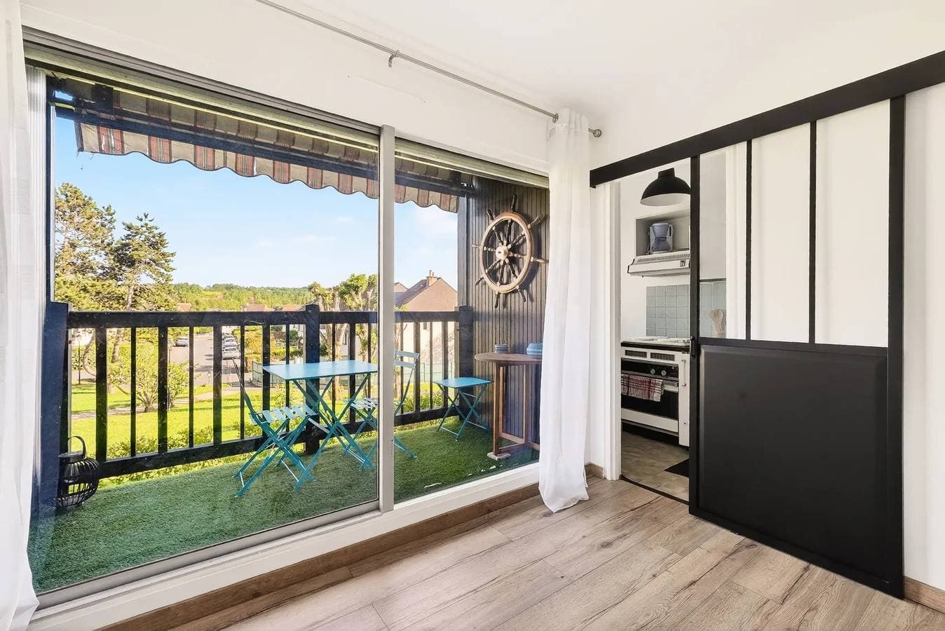 Foto 2 von 15: Wohnung 1 Schlafzimmer 4 Personen mit Balkon Innenstadt