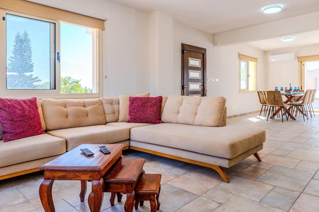 Foto 10 von 24: Villa für 8 Personen mit Garten