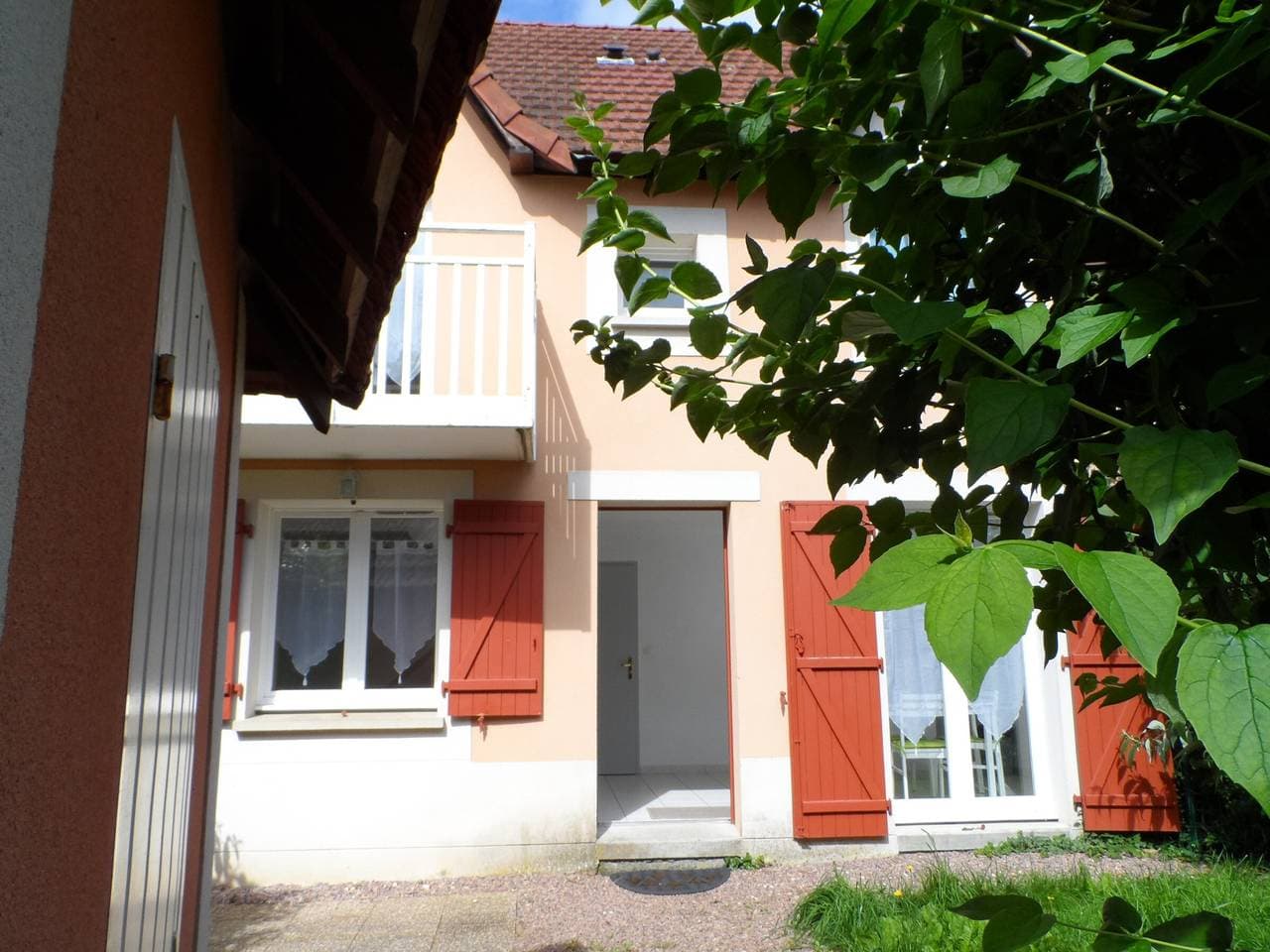 Foto 2 von 17: Gemütlich Ferienhaus in Hafennähe, Garten, Poolzugang, WLAN, Hunde willkommen, bis zu 6 Personen