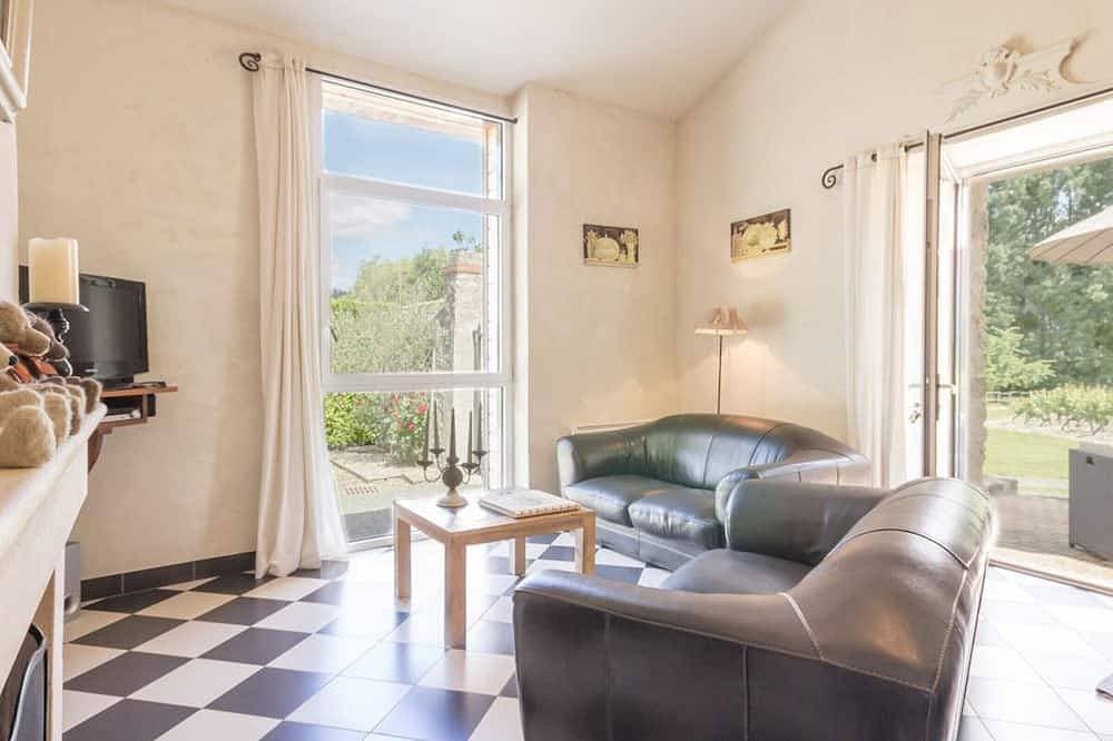Foto 7 von 15: Charmantes Ferienhaus mit beheiztem Pool und WLAN - 2 Schlafzimmer