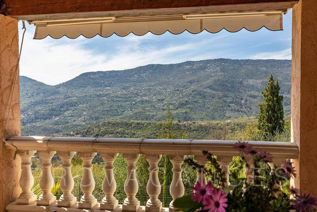 Foto 13 von 53: Große Villa mit Pool nördlich von Nizza in der Nähe von Contes