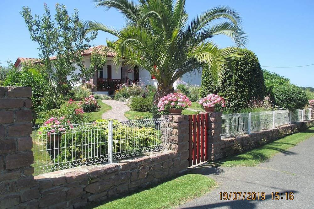 Au Pays Basque, Entre mer et Montagne, au Calme, Appartement T3 1