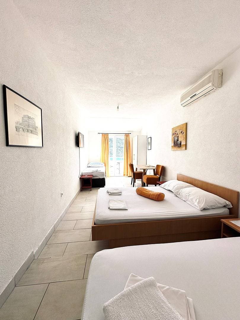 Foto 4 von 12: Ferienwohnung für 4 Personen mit Balkon/Terrasse