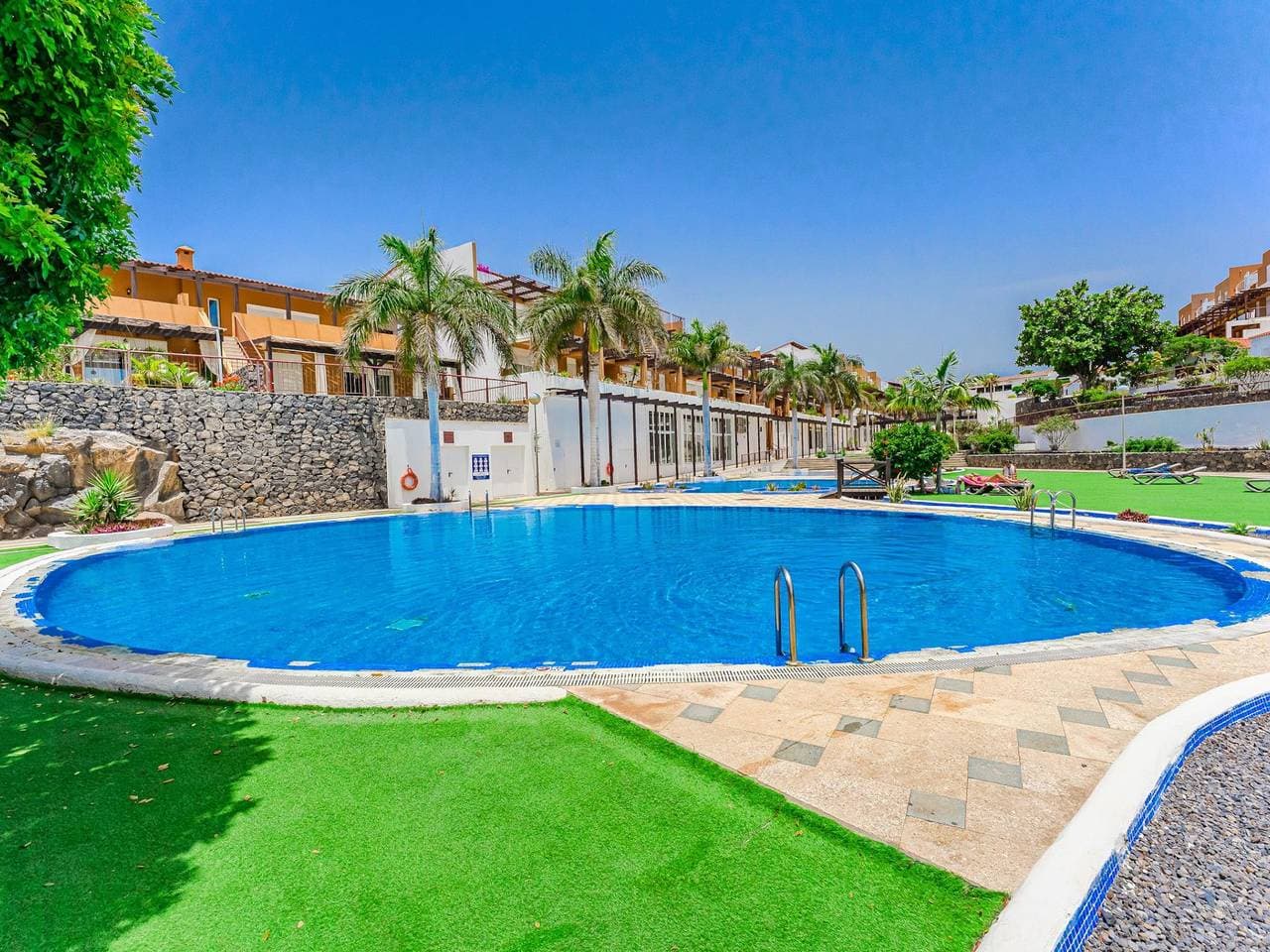 Foto 8 von 24: Oase mit Meerblick - Pool, Terrasse, WiFi, 200m zum Strand