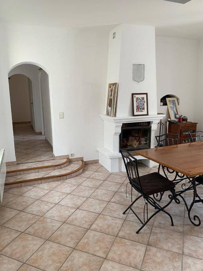 Foto 2 von 11: Two-Bedroom Apartment