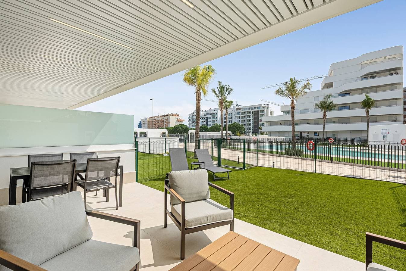 Foto 2 von 22: Horus Beach Paradise – Exklusive Strandwohnung mit Terrasse in Torre del Mar