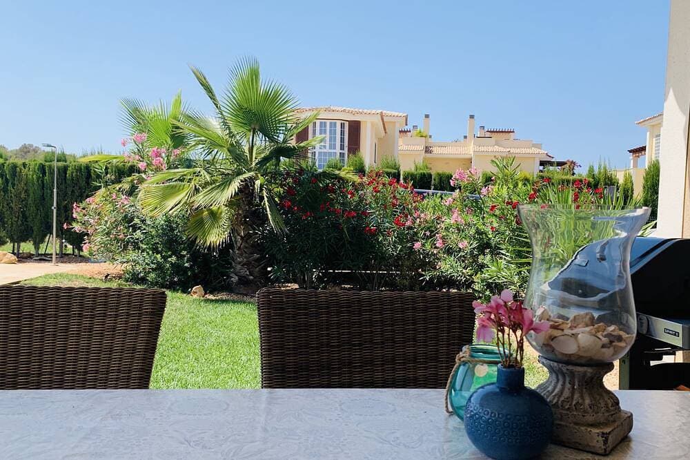 Foto 12 von 30: Familienfreundliche Villa mit Pool, Internet, Klimaanlage, Waschm., Trockner