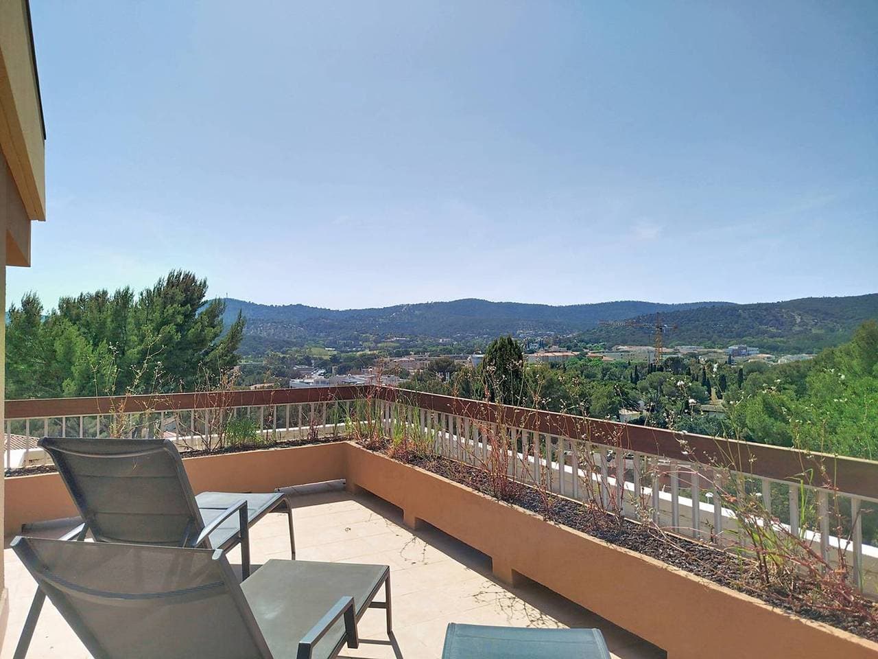 Foto 12 von 23: Ruhiges Studio mit Terrasse in Bormes-les-Mimosas