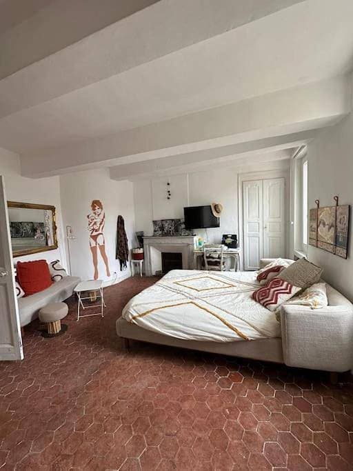 Foto 4 von 47: Two-Bedroom Apartment