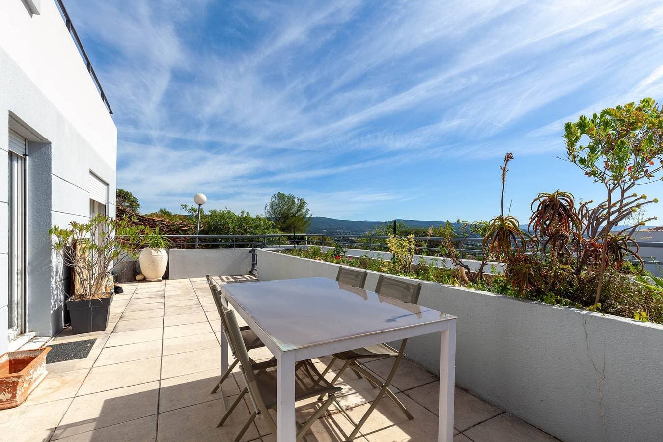 Superbe Appartement 2 Chambres 1