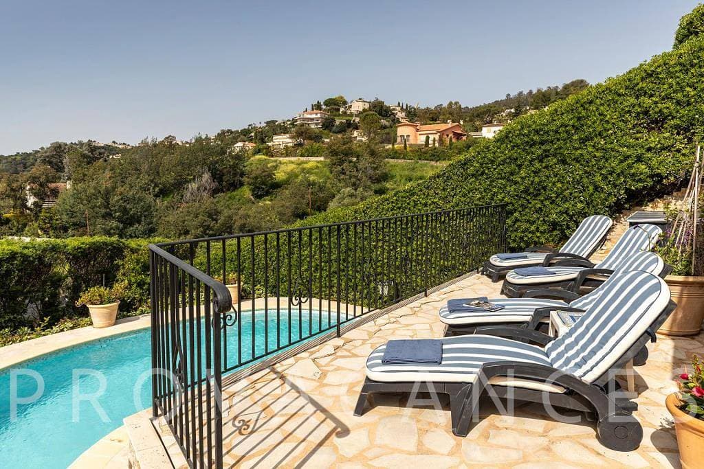 Foto 9 von 61: Ferienhaus mit Pool in Mandelieu-la-Napoule in der Nähe von Cannes