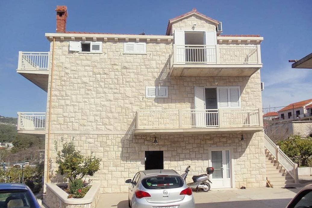 Foto 4 von 20: Studio Appartement mit Balkon und Meerblick Sumartin, Brac -a