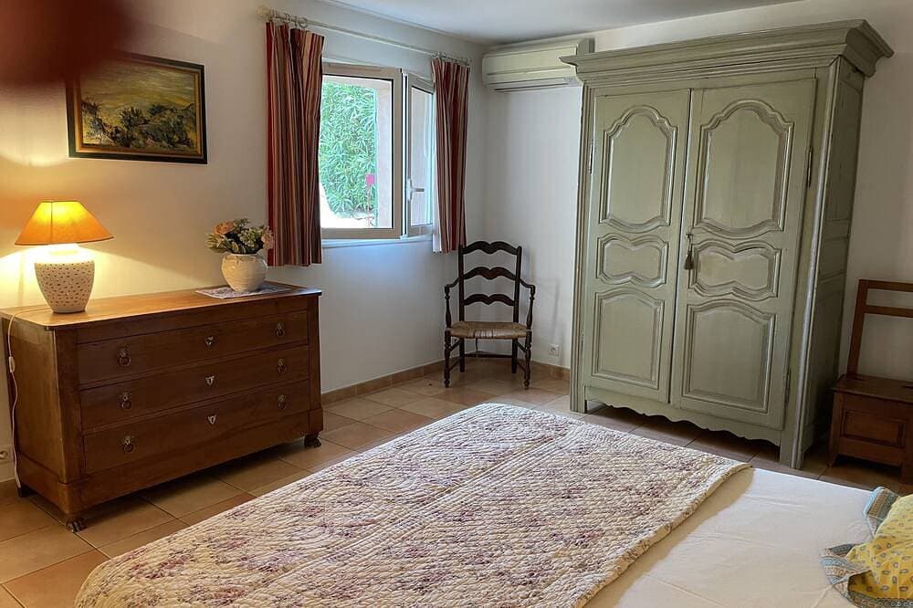 Foto 2 von 30: Sanary Charming Country House With Garden.Small Dogs Accepted