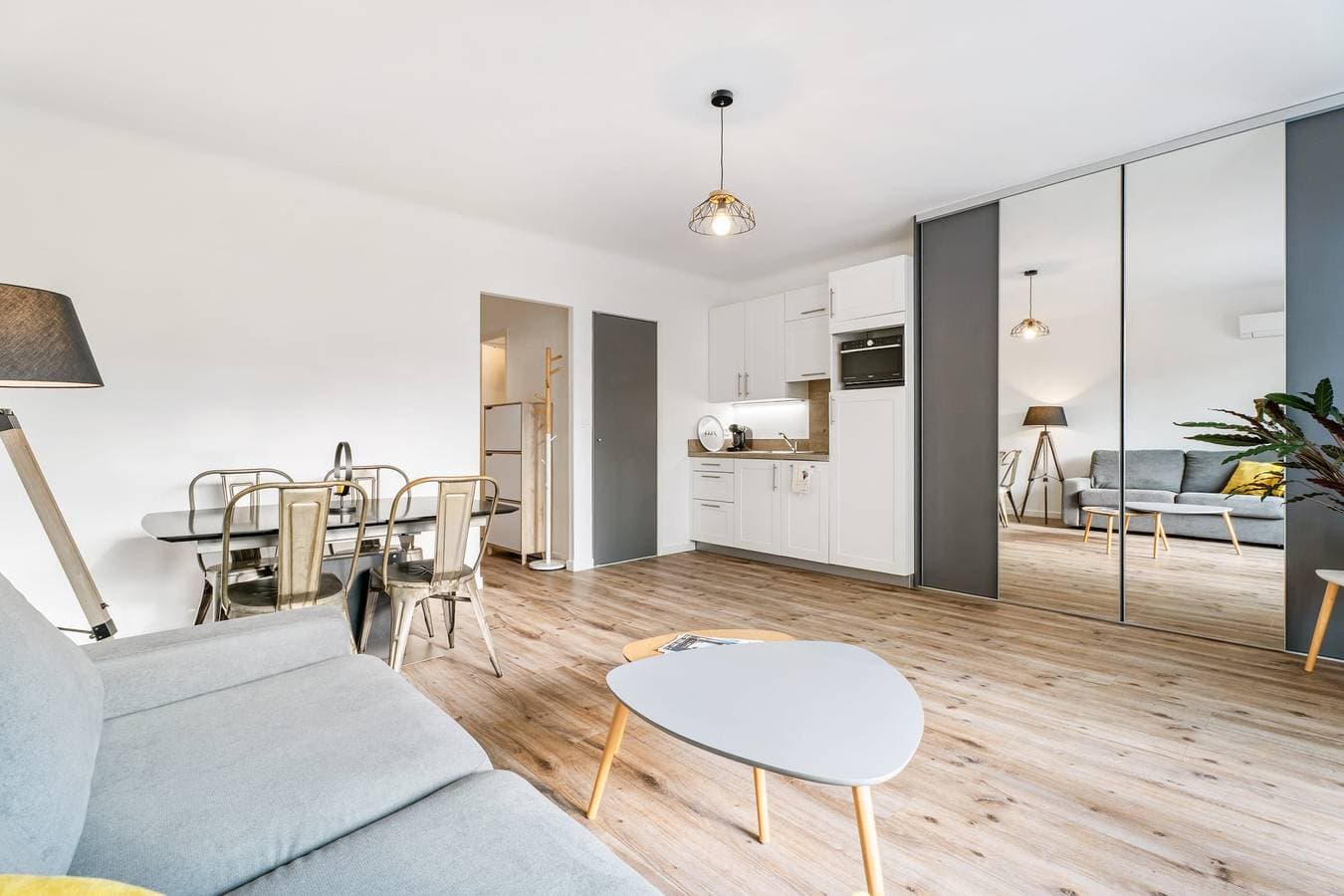 Foto 9 von 19: Ferienwohnung für 3 Personen mit Balkon