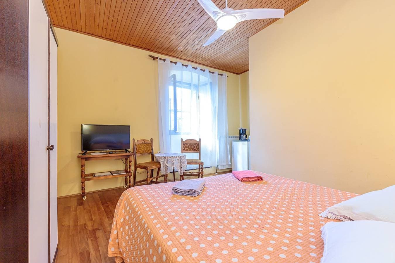 Foto 9 von 15: Nela Hum Doppelzimmer S1